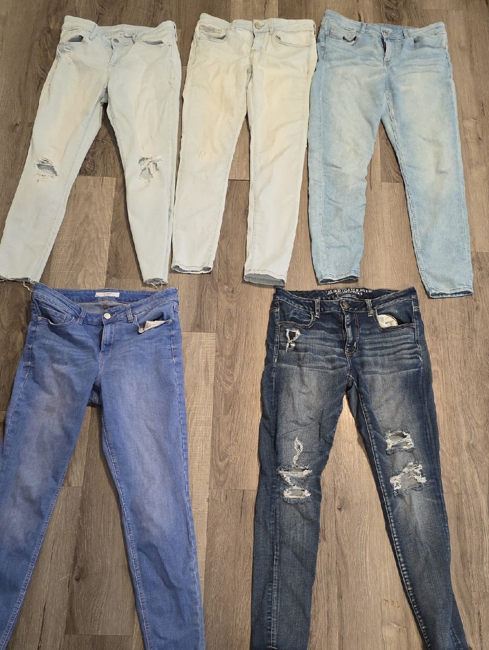 Women’s Light & Dark Blue Distressed Jeans - Pack